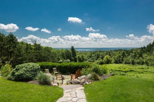 Bed & Breakfast Inn At Wawanissee Point