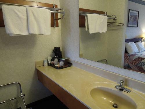 Posada Americas Inn Bardstown