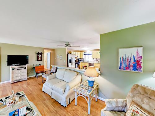 312 Carriage Lane Home