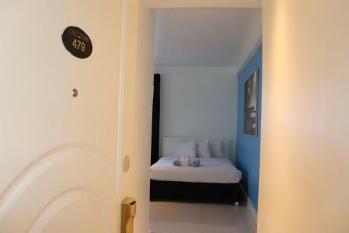 Large Studio On Hollywood Beach- Sleeps 4 And Kitchenette