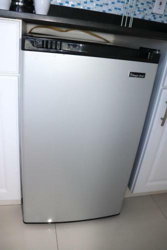 Large Studio On Hollywood Beach- Sleeps 4 And Kitchenette