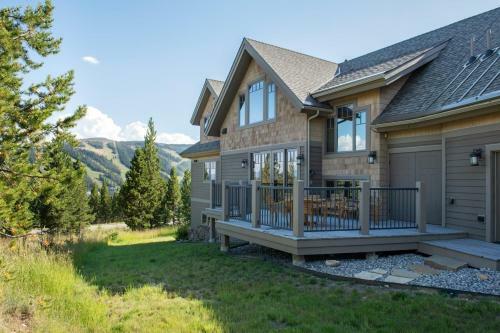 Mountain View Chalet