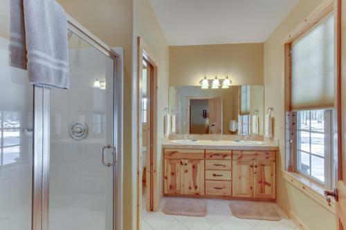 Black Butte Manor Bordering Forest