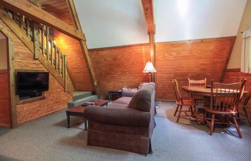 A-frame #12 - Hocking Hills Home
