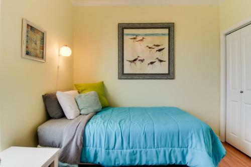 Pelican View