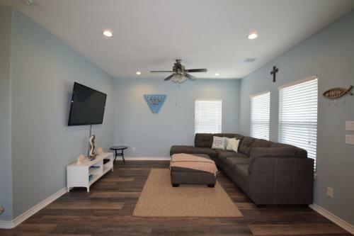 Beacon On The Beach- 3 Bedroom Home