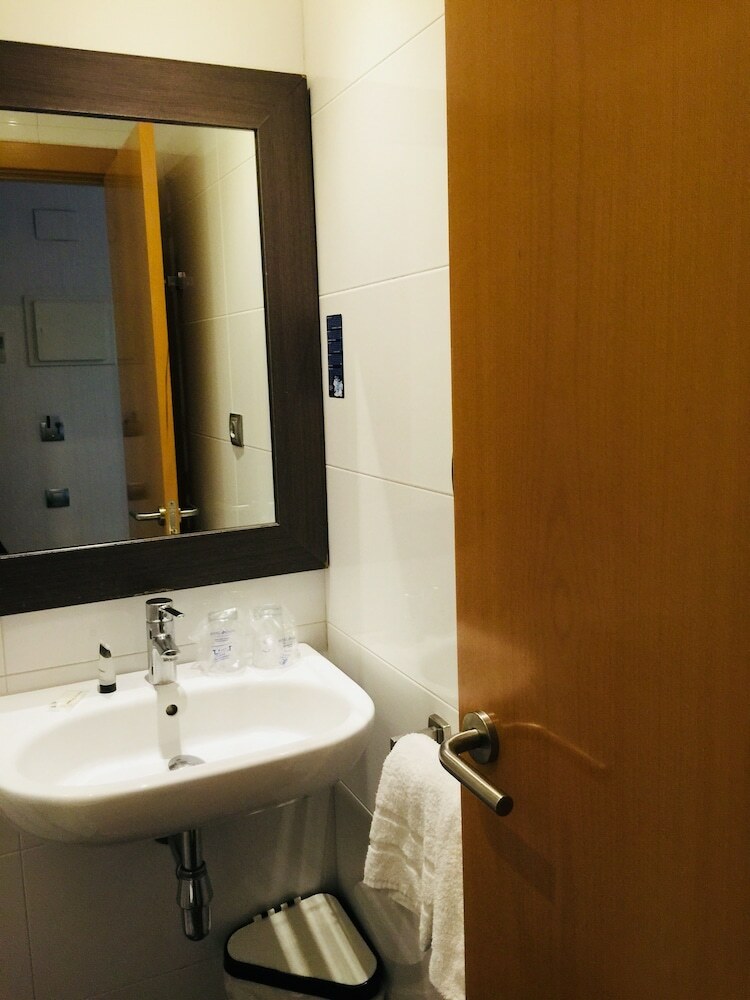 Hotel Transit