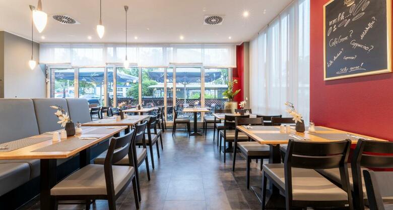 Hotel Plaza Premium K�ln