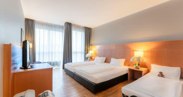 Hotel Plaza Premium K�ln