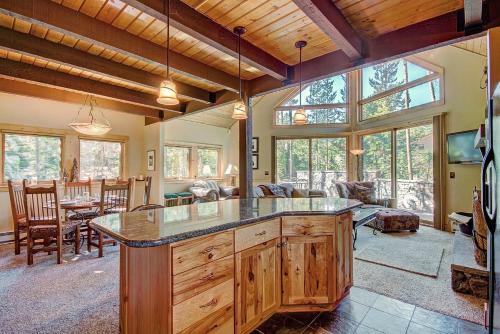Wildernest Point Home