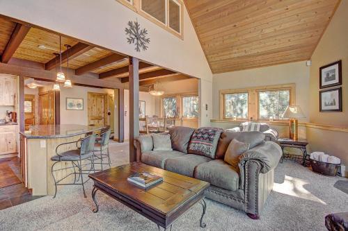 Wildernest Point Home