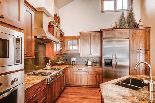 308 Shores Lane Home