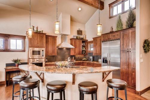 308 Shores Lane Home