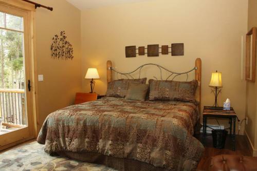 The Flurry Lodge
