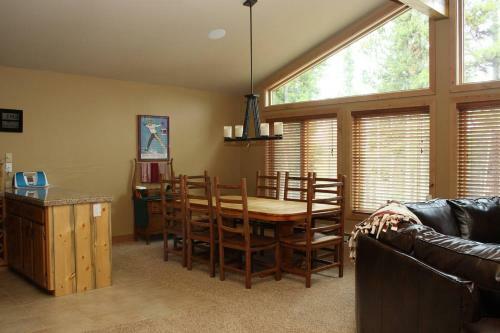 The Flurry Lodge