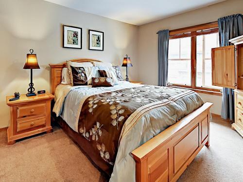 43 Snowflake Drive Townhouse Unit D-11