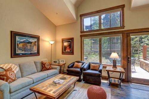 Mountain Thunder Townhouse�