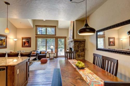 Mountain Thunder Townhouse�