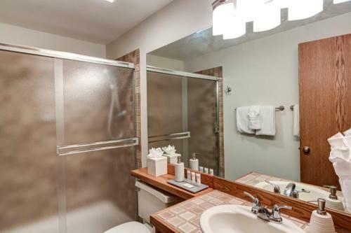 Pristine Townhome In Warriors Mark