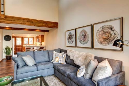Pristine Townhome In Warriors Mark