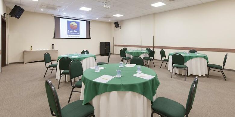 Comfort Hotel & Su�tes Rondon�polis