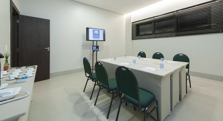 Comfort Hotel & Su�tes Rondon�polis