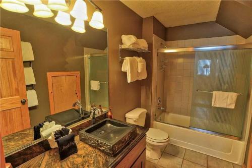 Black Bear Lodge (private Home)