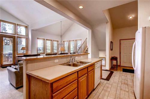 White Wolf #1648 Townhouse