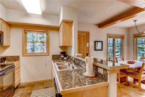 Twin Elk Lodge #a1