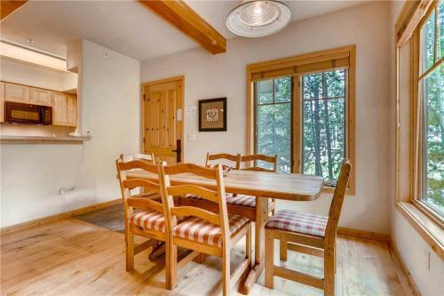 Twin Elk Lodge #a1