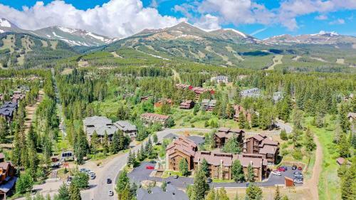 Tyra Aspen Two Bedroom Condo