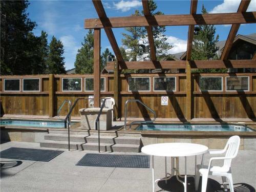 Los Pinos Townhomes Unit B24
