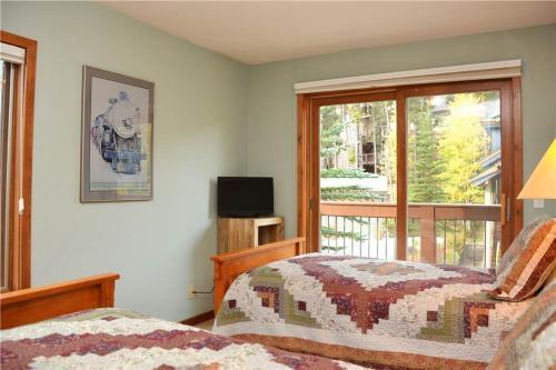 Los Pinos Townhomes Unit B24