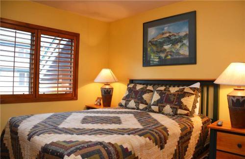 Los Pinos Townhomes Unit B24