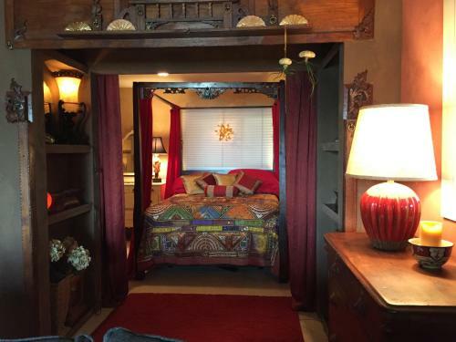 Mermaid's Muse Bed And Breakfast