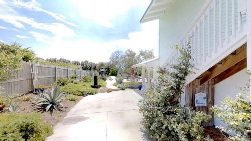A Saltwater Cottage Home