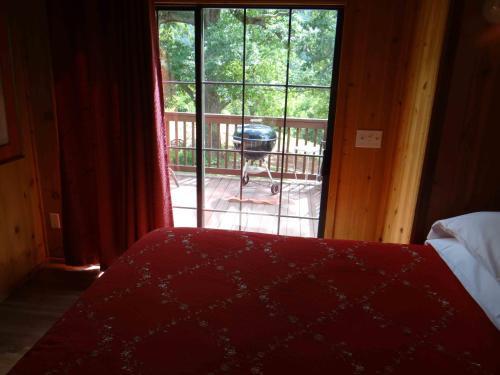 Bed & Breakfast Engadine Inn And Cabins