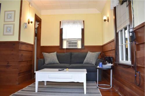 Hathaways Guest Cottages