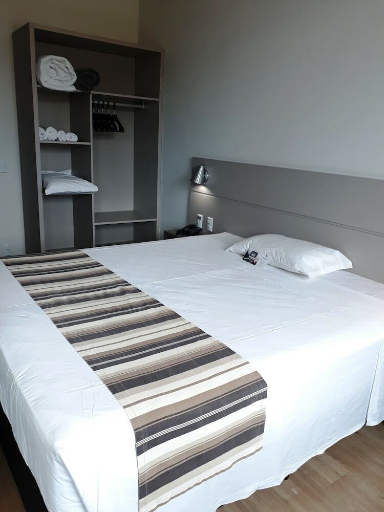 Hotel Valerim Itaja�