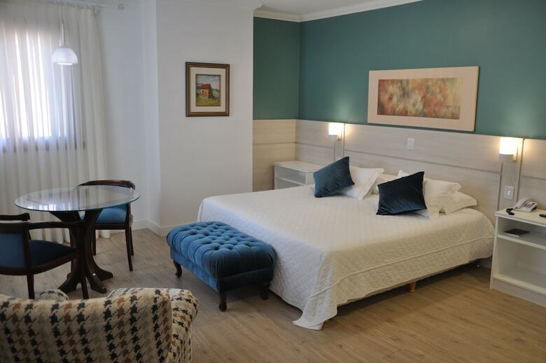 Farina Park Hotel