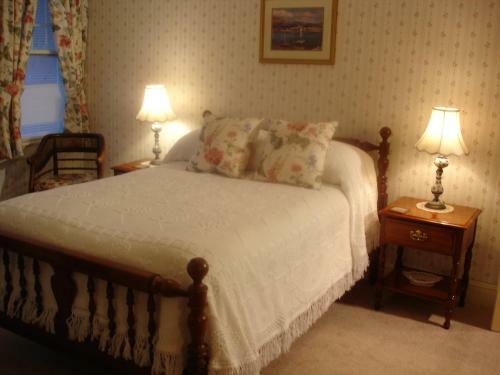 Bed & Breakfast Channel Bass Inn