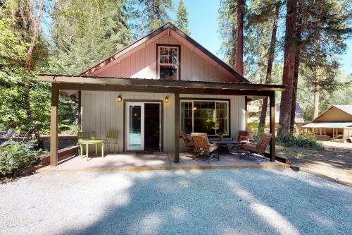 River Road Retreat