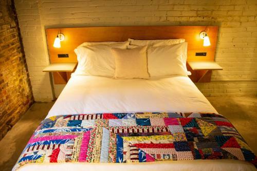 Travelers Hotel