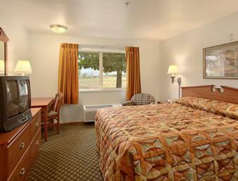 Hotel Super 8 By Wyndham Cloverdale