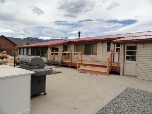 Hostal Grand View Guest House