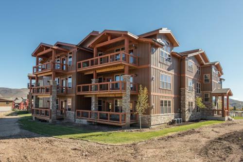 Apartamento Deer Park Condo #303