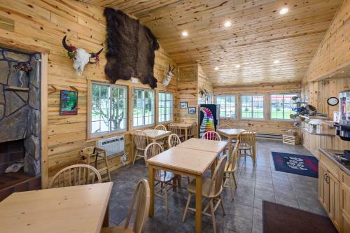 Hotel Rock Crest Lodge & Cabins