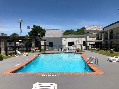 Hotel Baymont By Wyndham Dalton