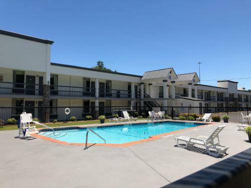 Hotel Baymont By Wyndham Dalton