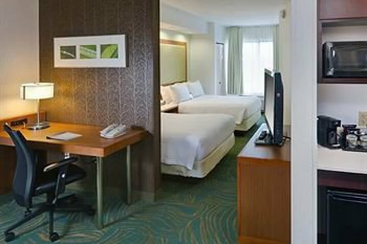 Hotel Springhill Suites Lansing By Marriott